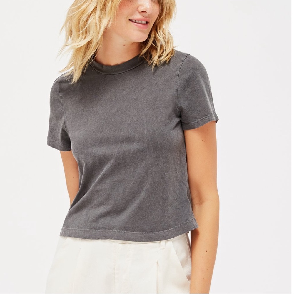 LACAUSA Foster Tee